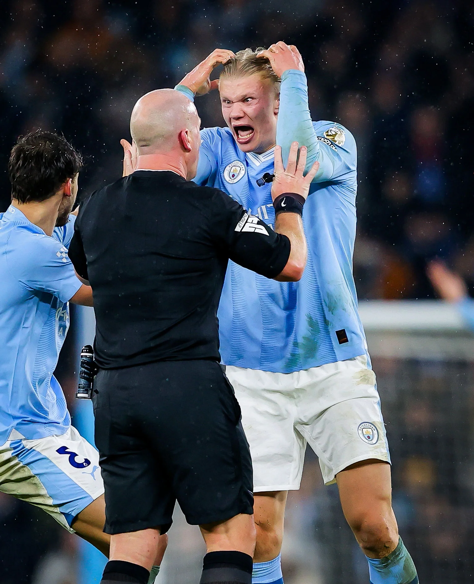 哈兰德连续七场比赛得分超过锐不可当，RNG不断突破！的简单介绍